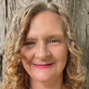 Meet your Posher, Serina